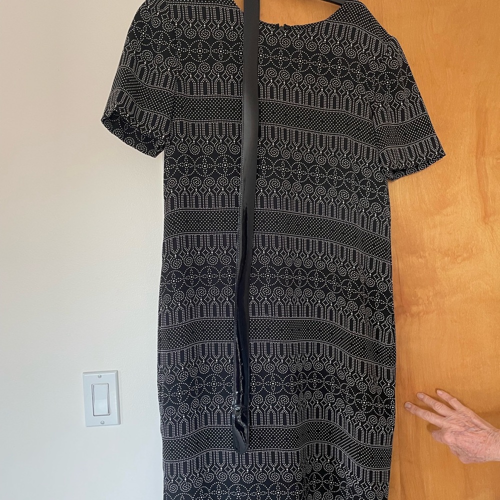 Elegant Black Patterned Dress